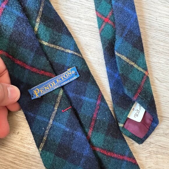 Vintage Pendleton Green Tartan Plaid 100% Virgin Wool Neck Tie Scottish Smith - Picture 2 of 4